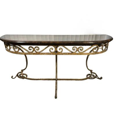 'Sofa' table