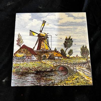 Dutch-Inspired Tiles (K-MK)