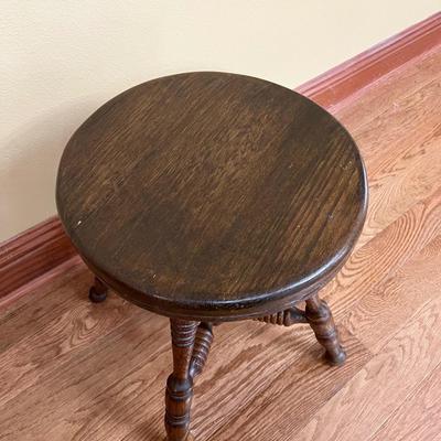 Vtg Solid Wood Swiveling Stool