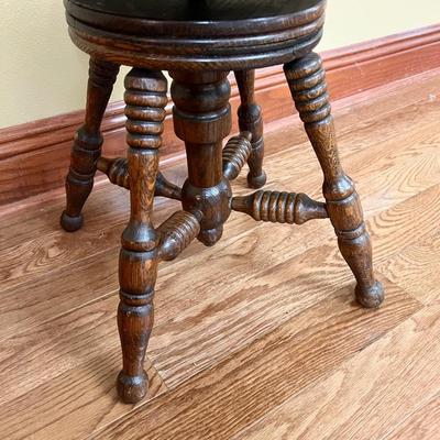 Vtg Solid Wood Swiveling Stool