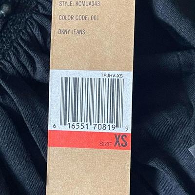 Brand New with Tags - DKNY JEANS Women's XS Black Sleeveless Top