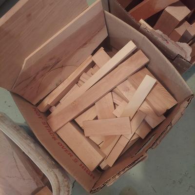 Mixed Wood Pieces: Oak (G-BBL)