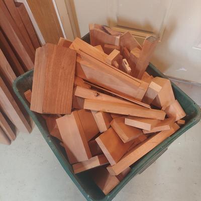 Mixed Wood Pieces: Cherry (G-BBL)