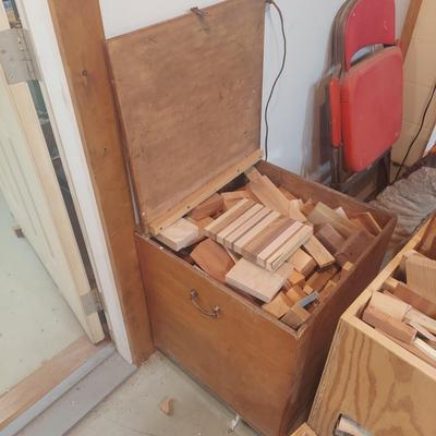 Mixed Wood Scraps in Wooden Crates (G-BBL)