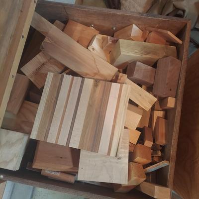 Mixed Wood Scraps in Wooden Crates (G-BBL)