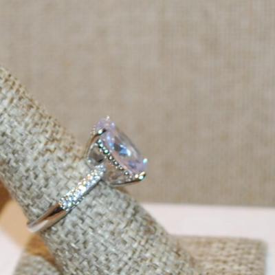 Size 8 Marked .925 Large Radiant Cut Clear Stone Ring with Small Stone Line Accents on a Silver Band (5.1g)