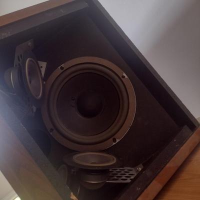 Pair of Bose Model 601 Wood Cabinet Speakers
