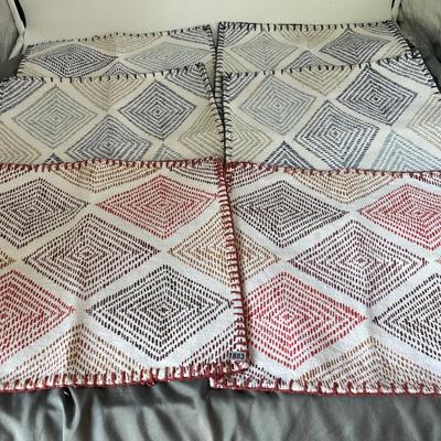 Sq placemats