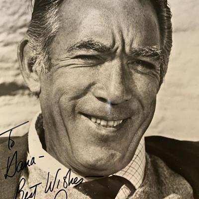 Anthony Quinn signed photo