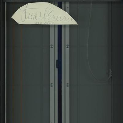 Stu Erwin signature cut