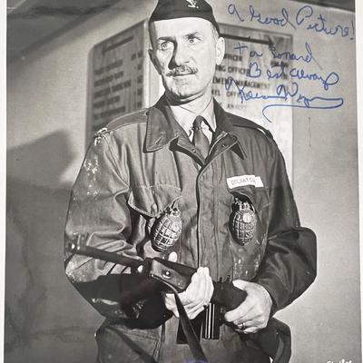Dr. Strangelove Keenan Wynn signed movie photo