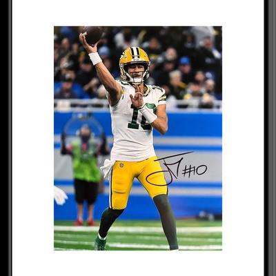 Green Bay Packers Quarterback Jordan Love signed photo. GFA Authenticated