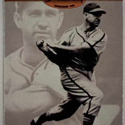St. Louis Cardinals Enos Slaughter baseball trading card