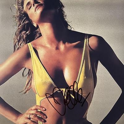 Elle Macpherson signed photo