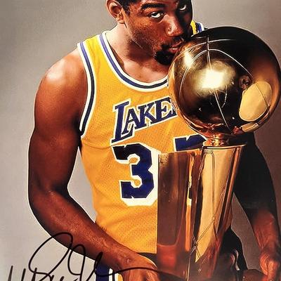 LA Lakers Magic Johnson signed photo