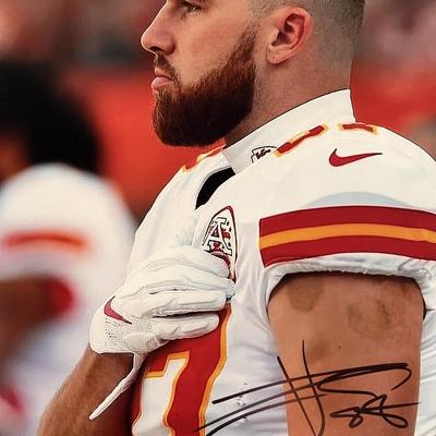 Kansas City Chiefs Travis Kelce signed photo