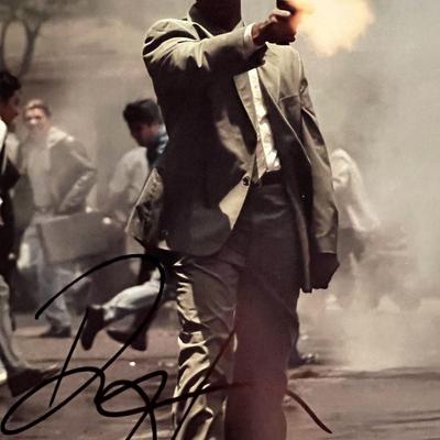 Man on Fire Denzel Washington signed photo