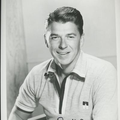 Ronald Reagan signed photo. GFA Authenticated