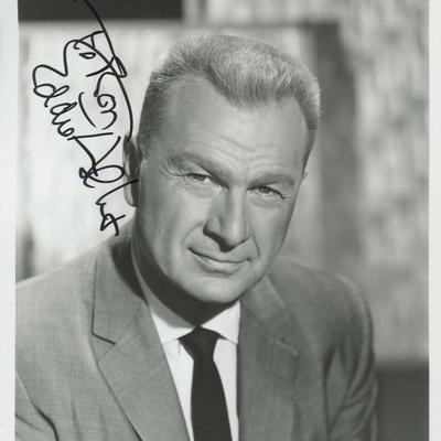 Eddie Albert signed photo