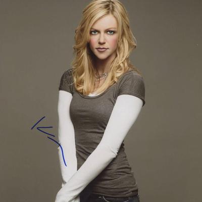 Kaitlin Olson signed photo