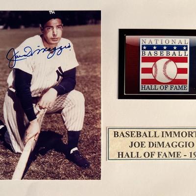 NY Yankees Joe DiMaggio signed photo