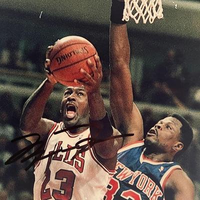 Chicago Bulls Michael Jordan signed photo