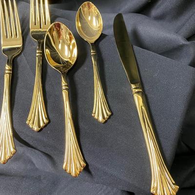 Wm Rodgers Goldtone Royal Plume Flatware