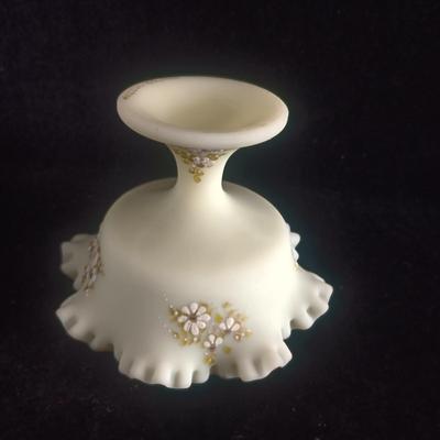 FENTON HAND PAINTED DAISY RUFFLED COMPOTE