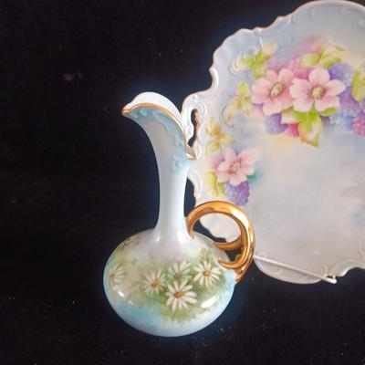 HAND PAINTED DECORATIVE PLATE AND VASE