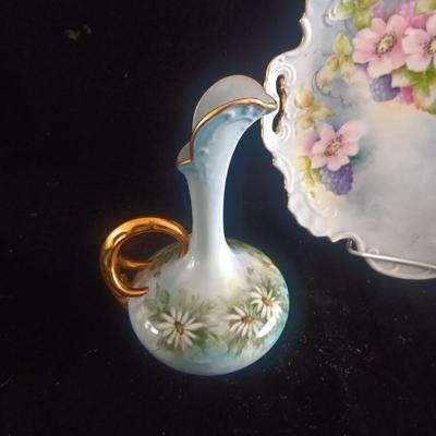 HAND PAINTED DECORATIVE PLATE AND VASE