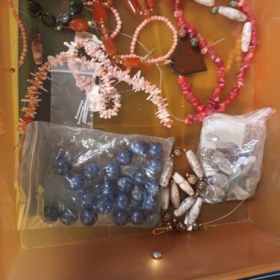 JEWELRY MAKERS BEADS (2)