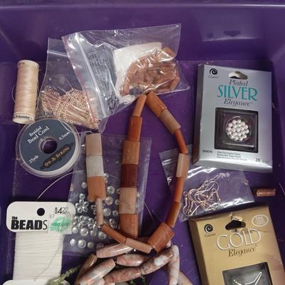 JEWELRY MAKERS BEADS AND OTHER SUPPLIES (1)