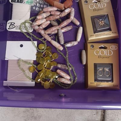 JEWELRY MAKERS BEADS AND OTHER SUPPLIES (1)
