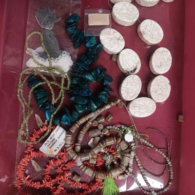 JEWELRY MAKERS BEADS (3)