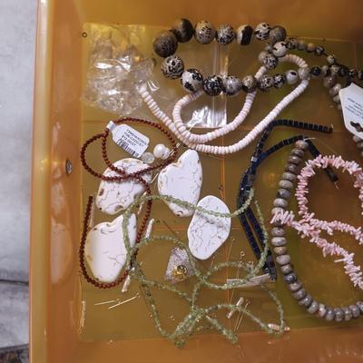 JEWELRY MAKERS BEADS (6)