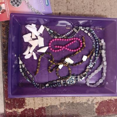 JEWELRY MAKERS BEADS (9)