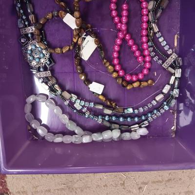 JEWELRY MAKERS BEADS (9)