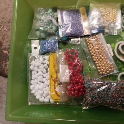 JEWELRY MAKERS BEADS (13)