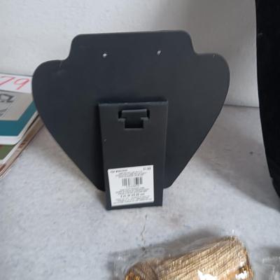 FREE STANDING JEWELRY DISPLAYS AND GOLD DRAWSTRING BAGS