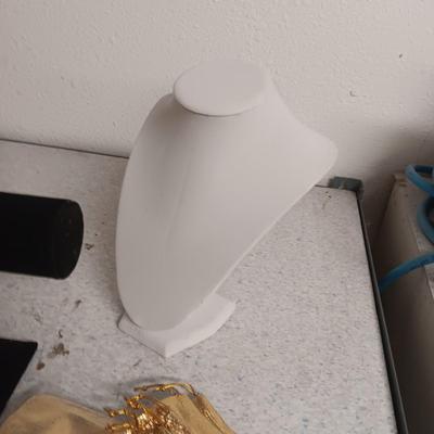JEWELRY DISPLAYS AND GOLD DRAWSTRING BAGS