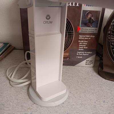 OTT TABLE TOP LAMP & FAN PLUS SHORT EXTENSION CORD