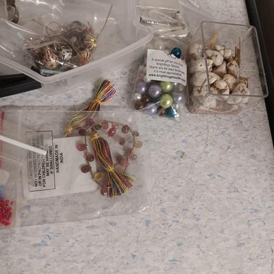 JEWELRY MAKERS BEADS AND OTHER SUPPLIES (7)