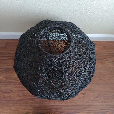 LARGE MESH DECORATIVE VASE AND UNIQUE BASKET WITH BIRDS