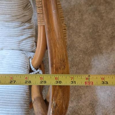 Swivel Rattan Chair with Cushion