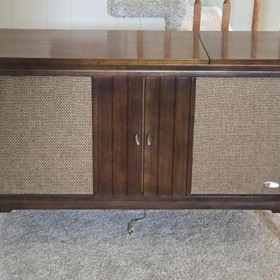 Mid Century Modern Philco Record Player and Hi-Fi Stereo