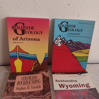 BOOKS ON ROCKHOUNDING AND GEOLOGY IN CO AND WY