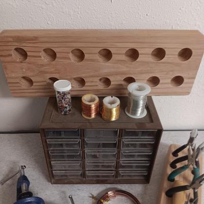 JEWELRY MAKING TOOLS AND SUPPLIES