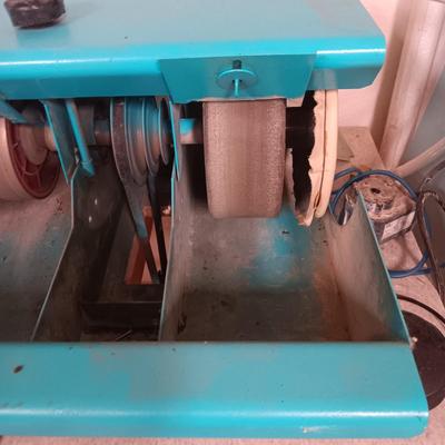 LAPIDARY MACHINE ON STAND