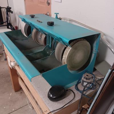 LAPIDARY MACHINE ON STAND
