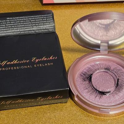 False Lashes, Glue and Applicators